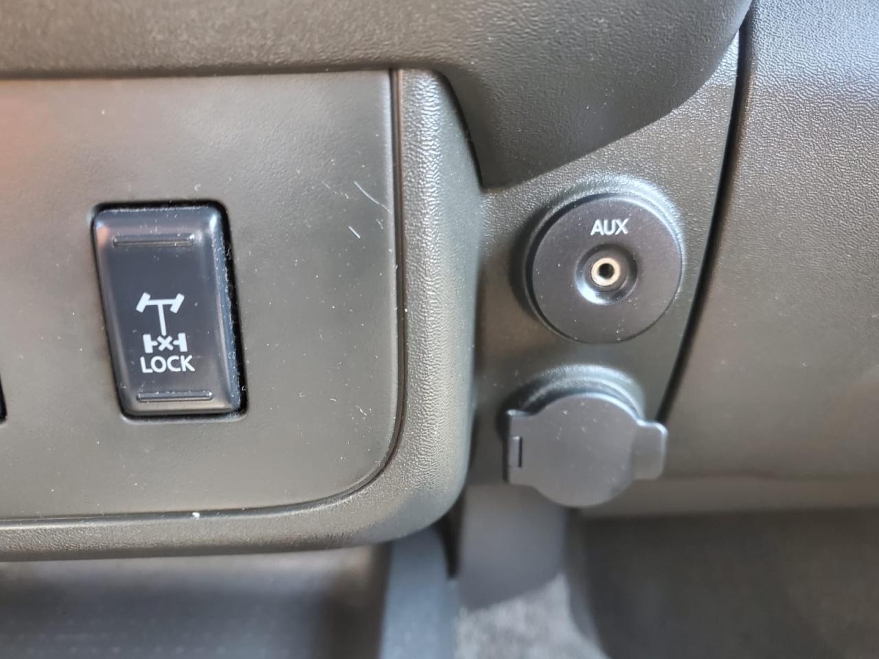 2011 Nissan Xterra Pro-4X 4WD Photo