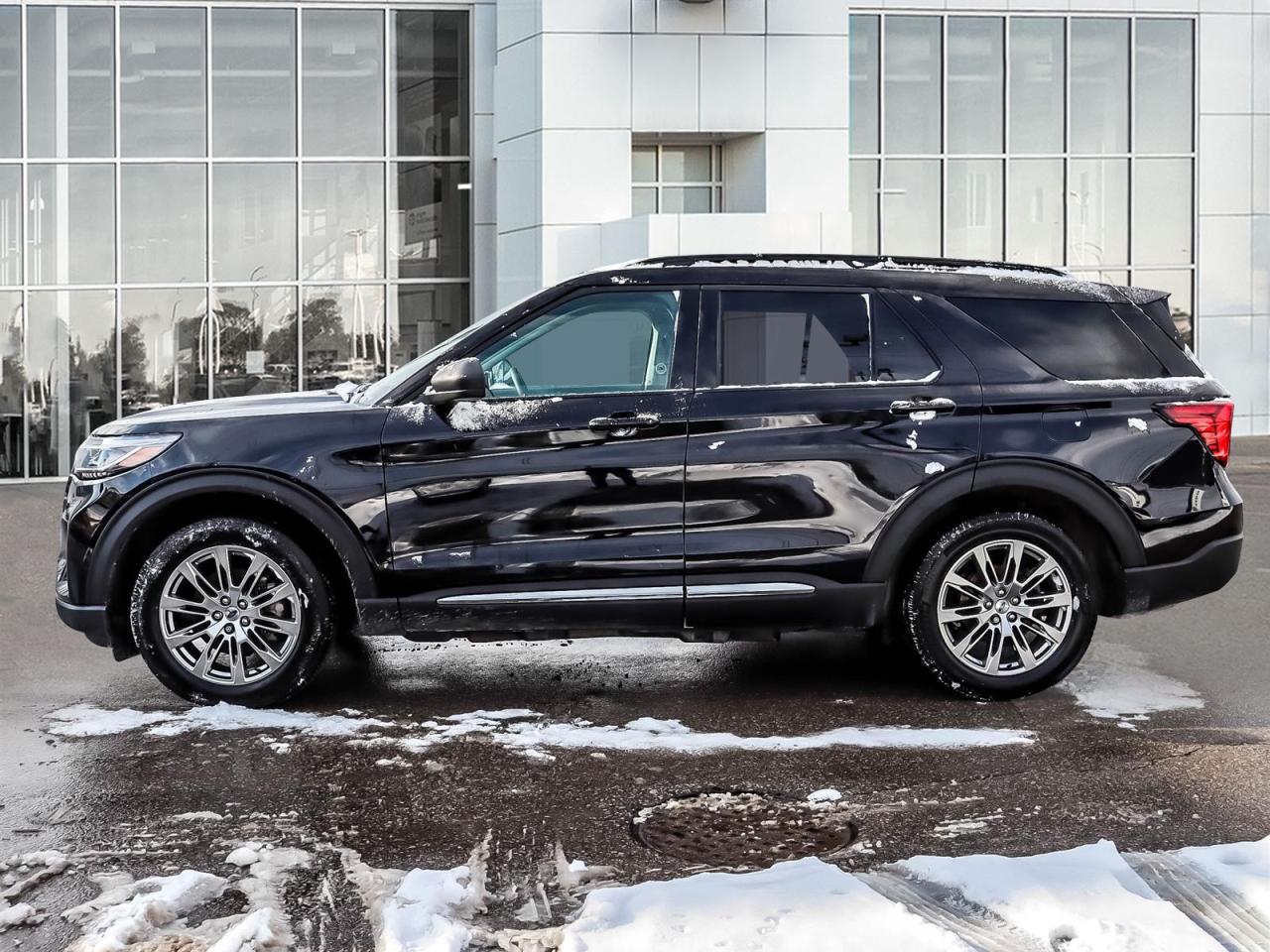2025 Ford Explorer Active Photo