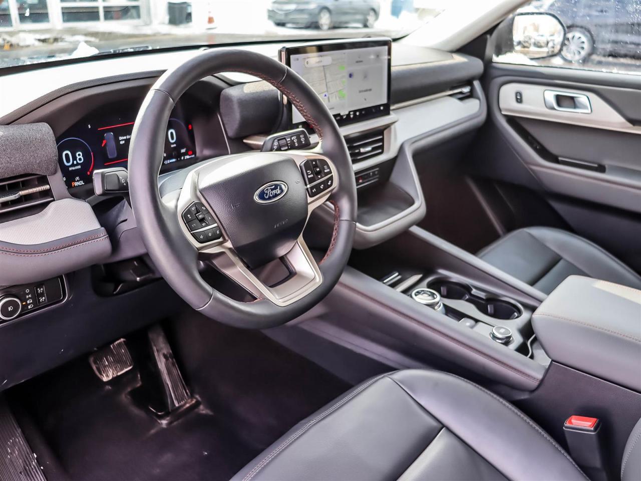 2025 Ford Explorer Active Photo