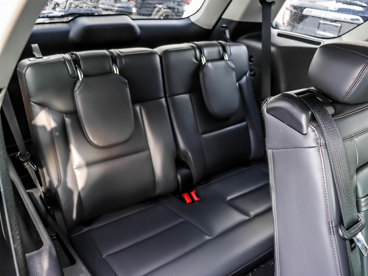 2025 Ford Explorer Active Photo