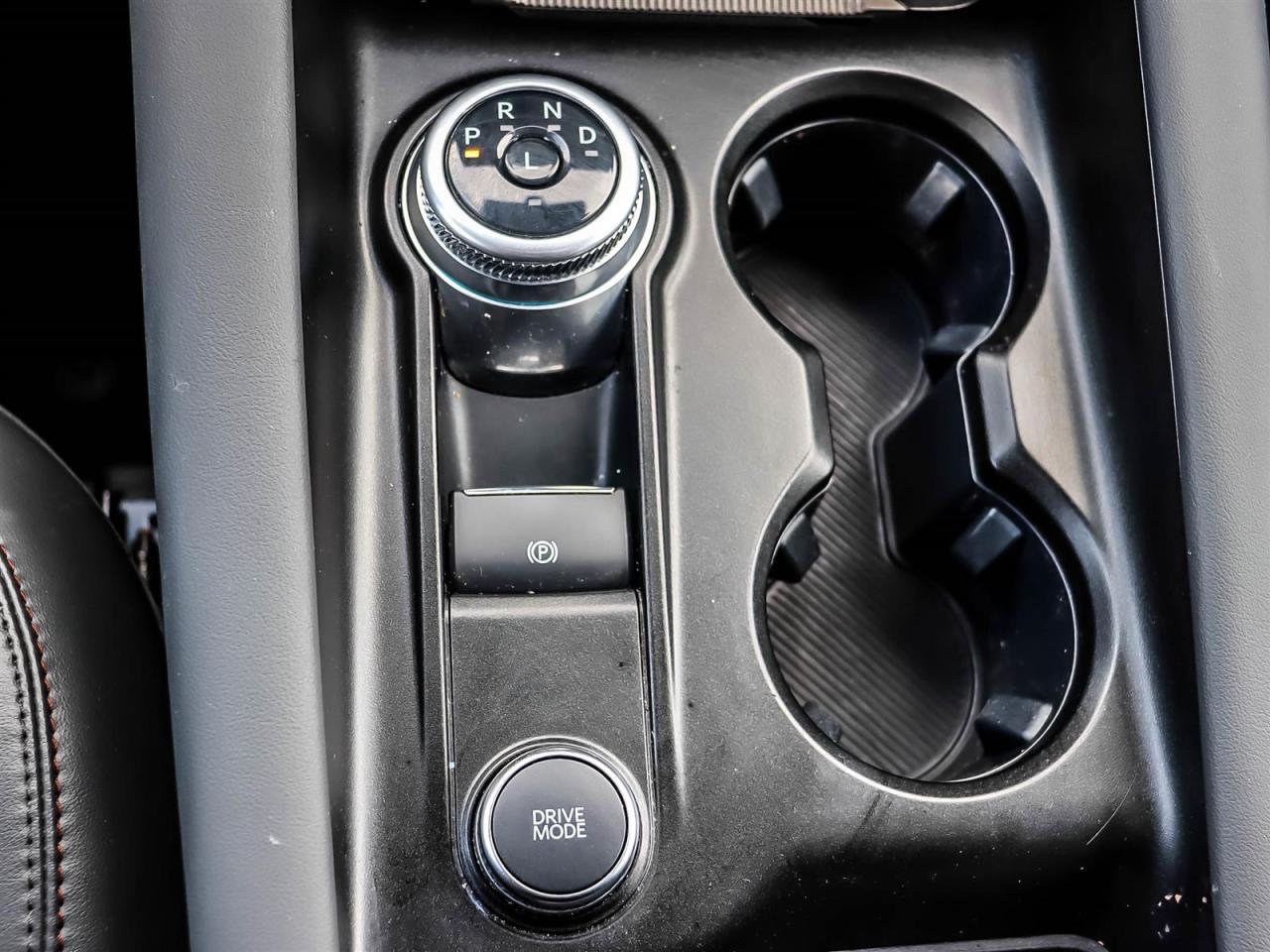 2025 Ford Explorer Active Photo