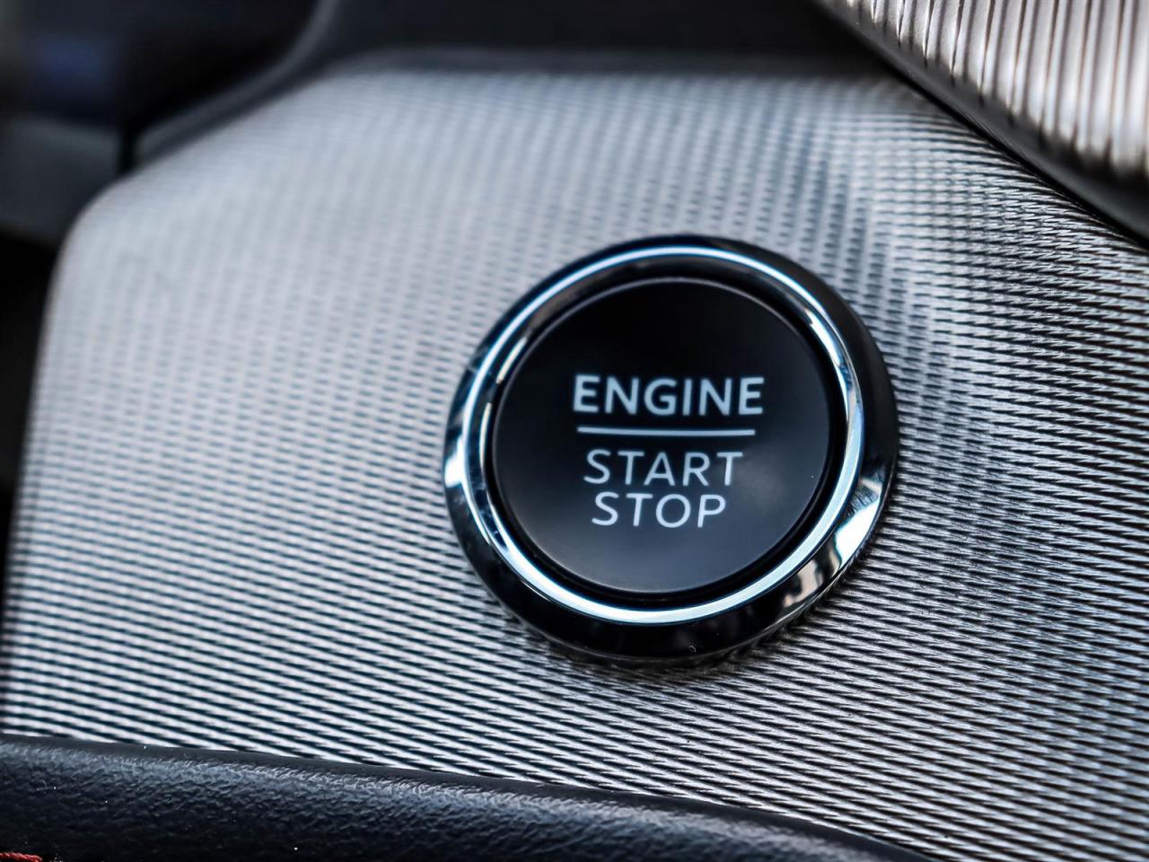 2025 Ford Explorer Active Photo