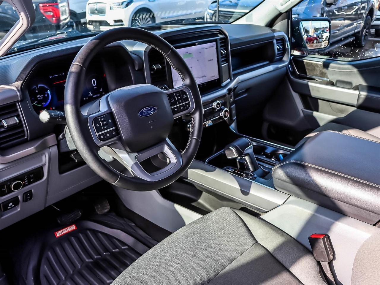 2025 Ford F-150 Lightning XLT Photo