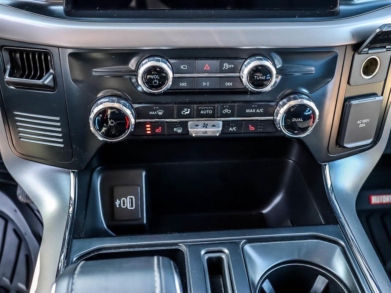 2025 Ford F-150 Lightning XLT Photo