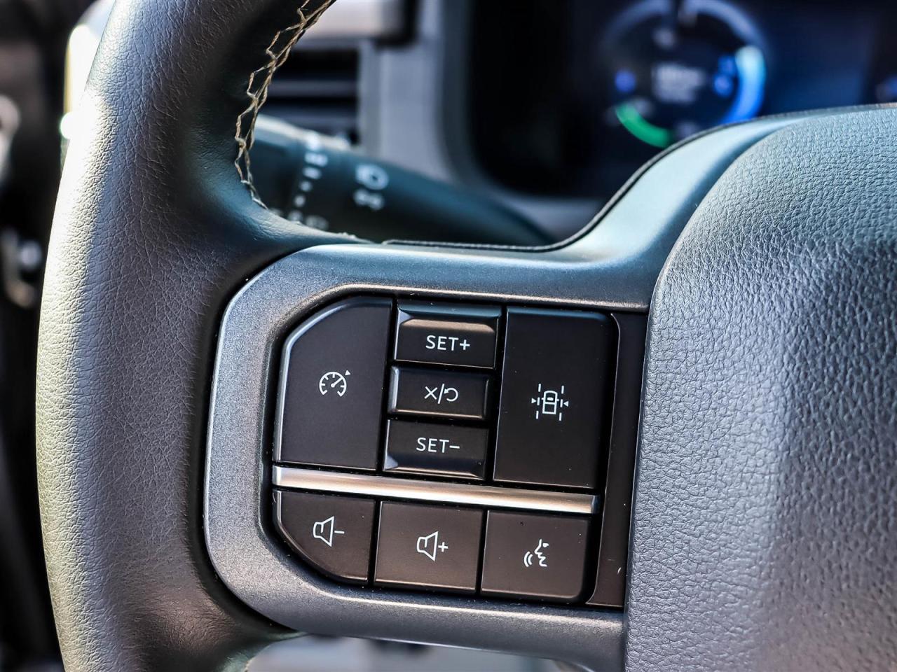 2025 Ford F-150 Lightning XLT Photo