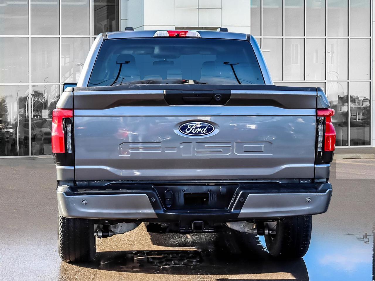 2025 Ford F-150 Lightning XLT Photo3