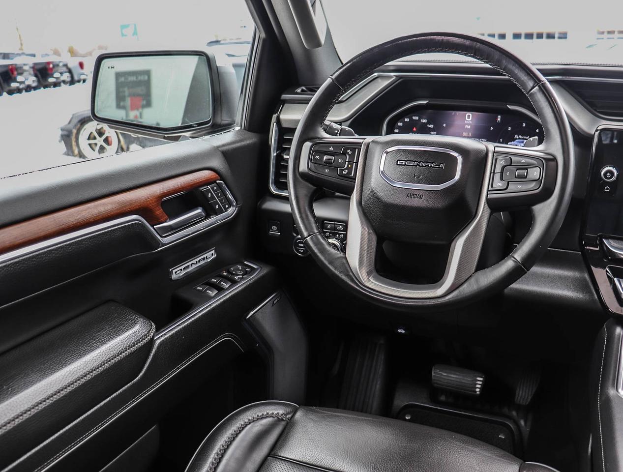 2023 GMC Sierra 1500 Denali Photo