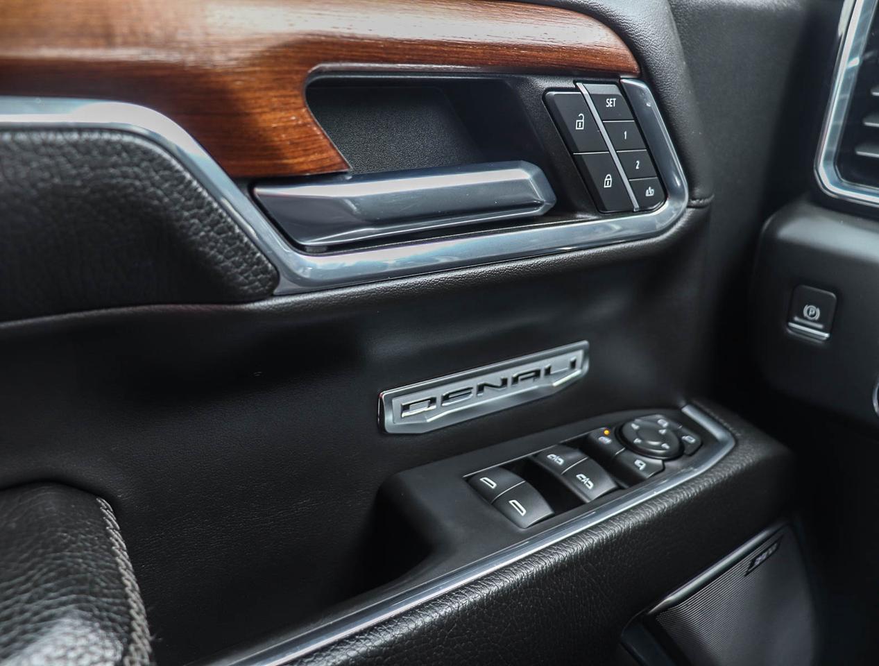 2023 GMC Sierra 1500 Denali Photo