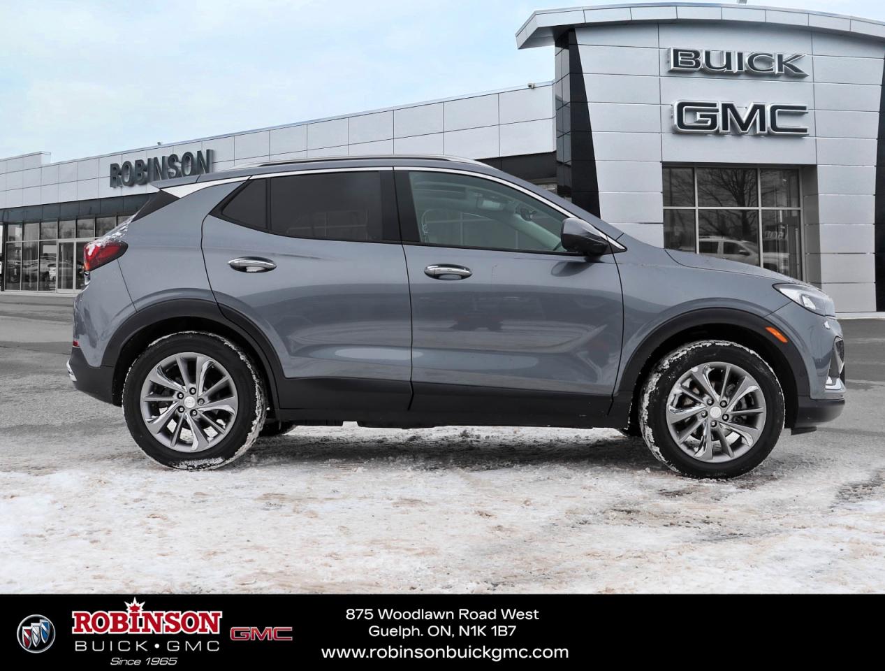 2022 Buick Encore GX Essence Photo2