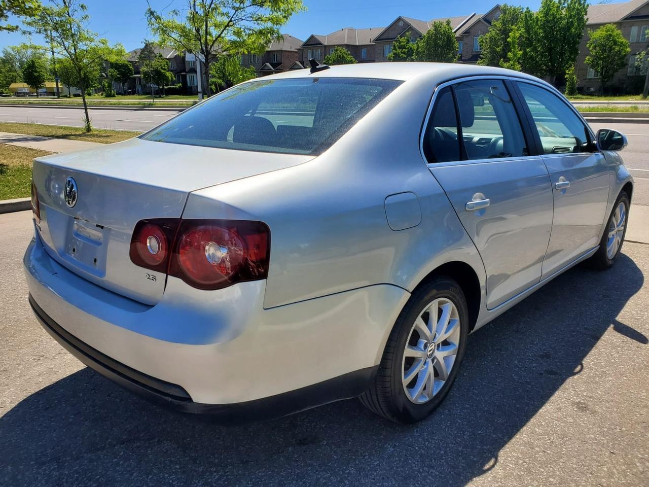 2010 Volkswagen Jetta SE Photo