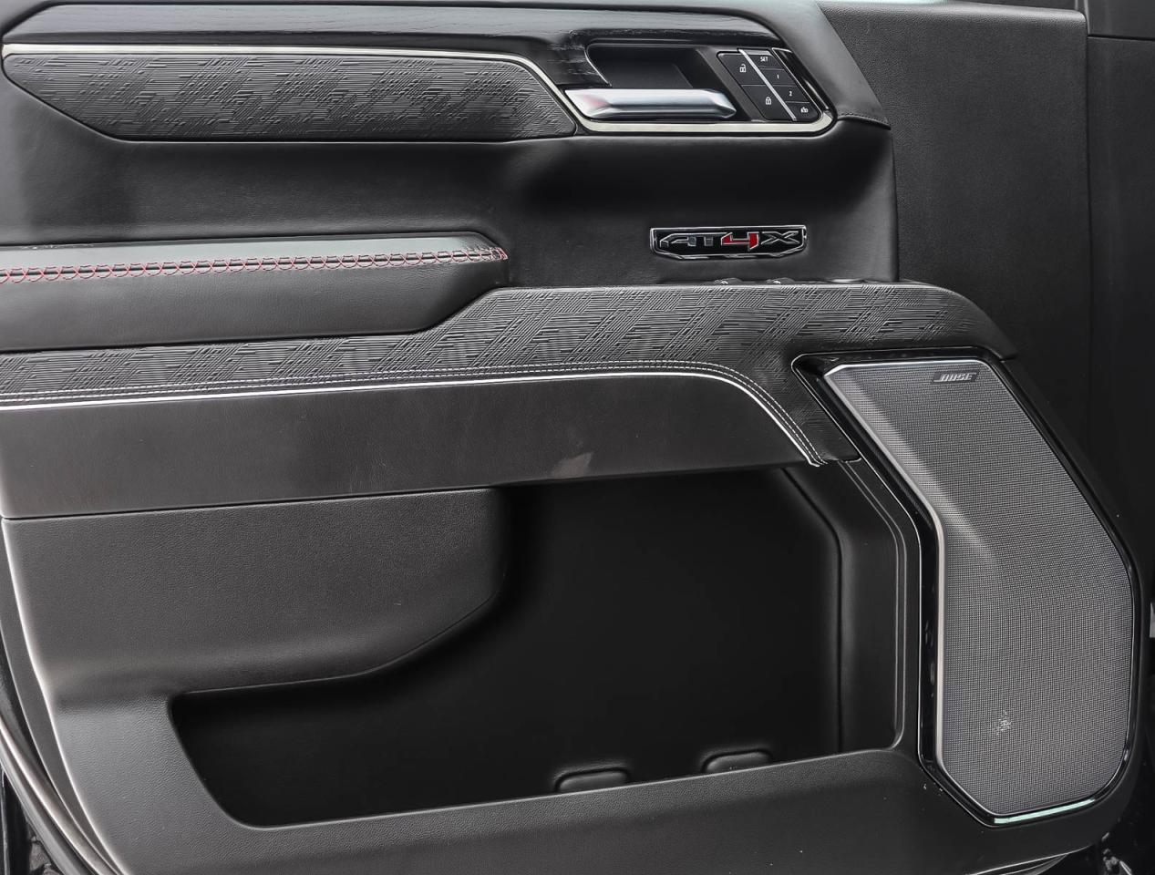 2024 GMC Sierra 1500 AT4X Photo