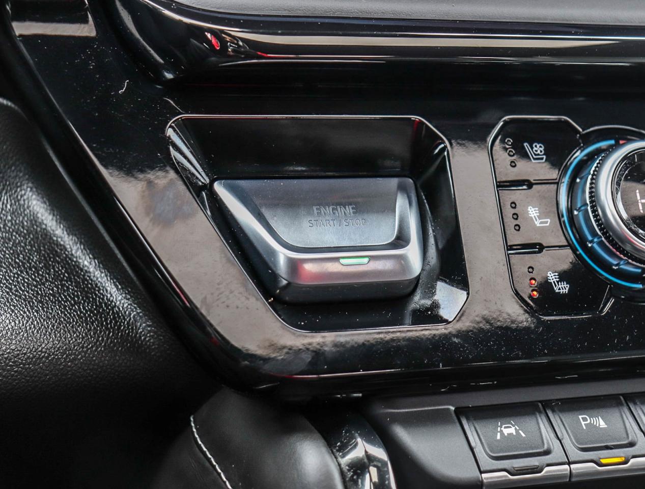 2024 GMC Sierra 1500 AT4X Photo