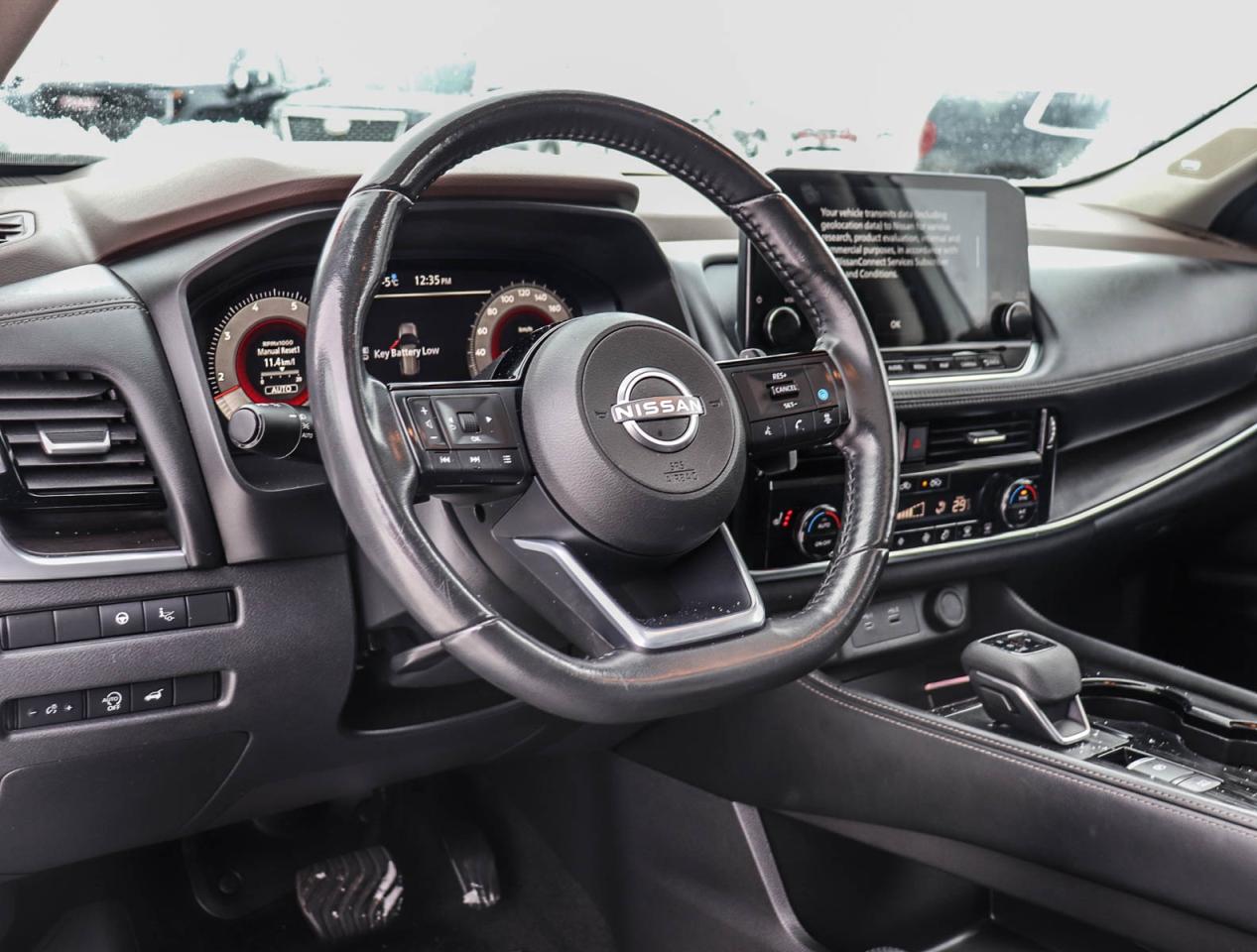 2023 Nissan Rogue Platinum Photo