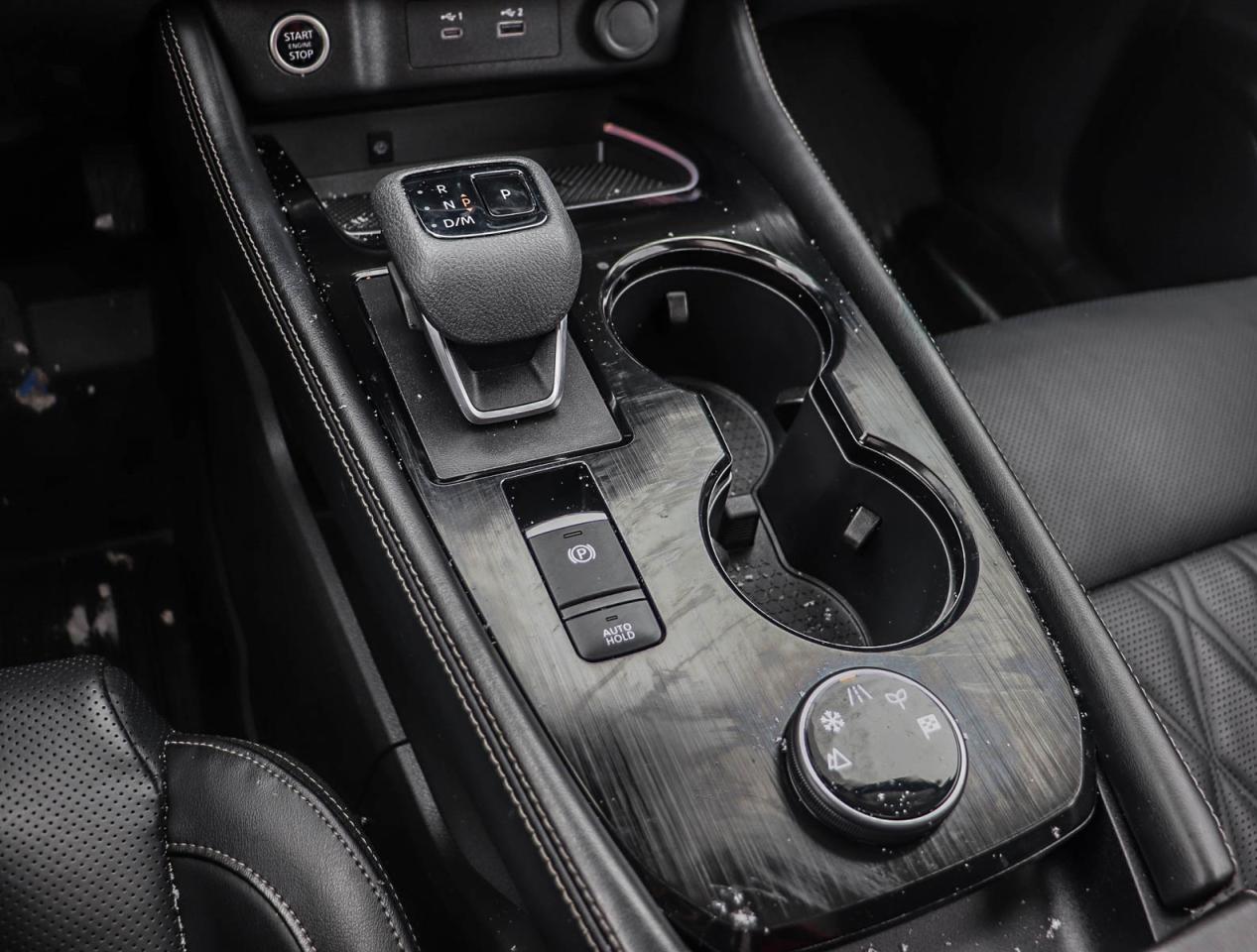 2023 Nissan Rogue Platinum Photo