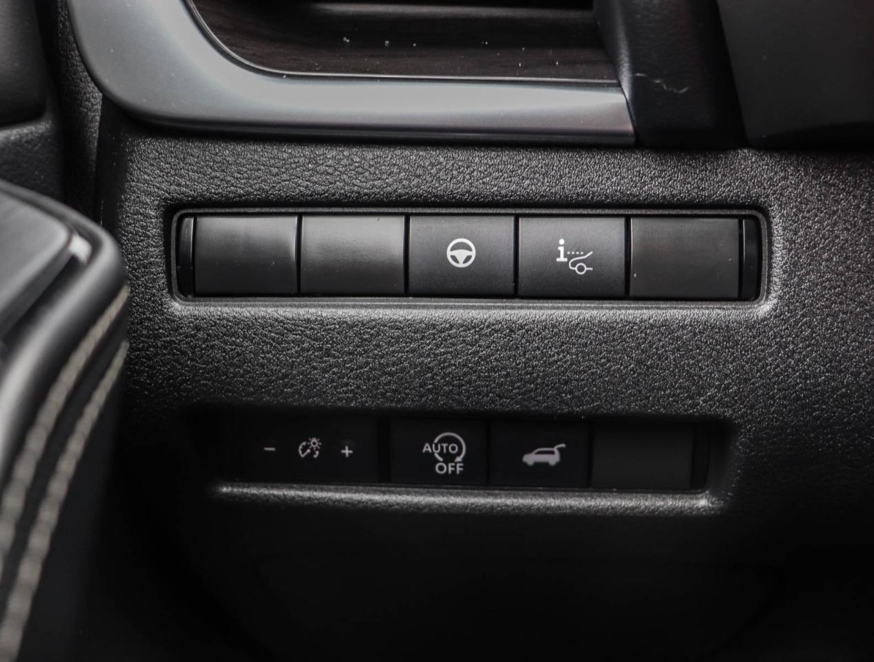 2023 Nissan Rogue Platinum Photo