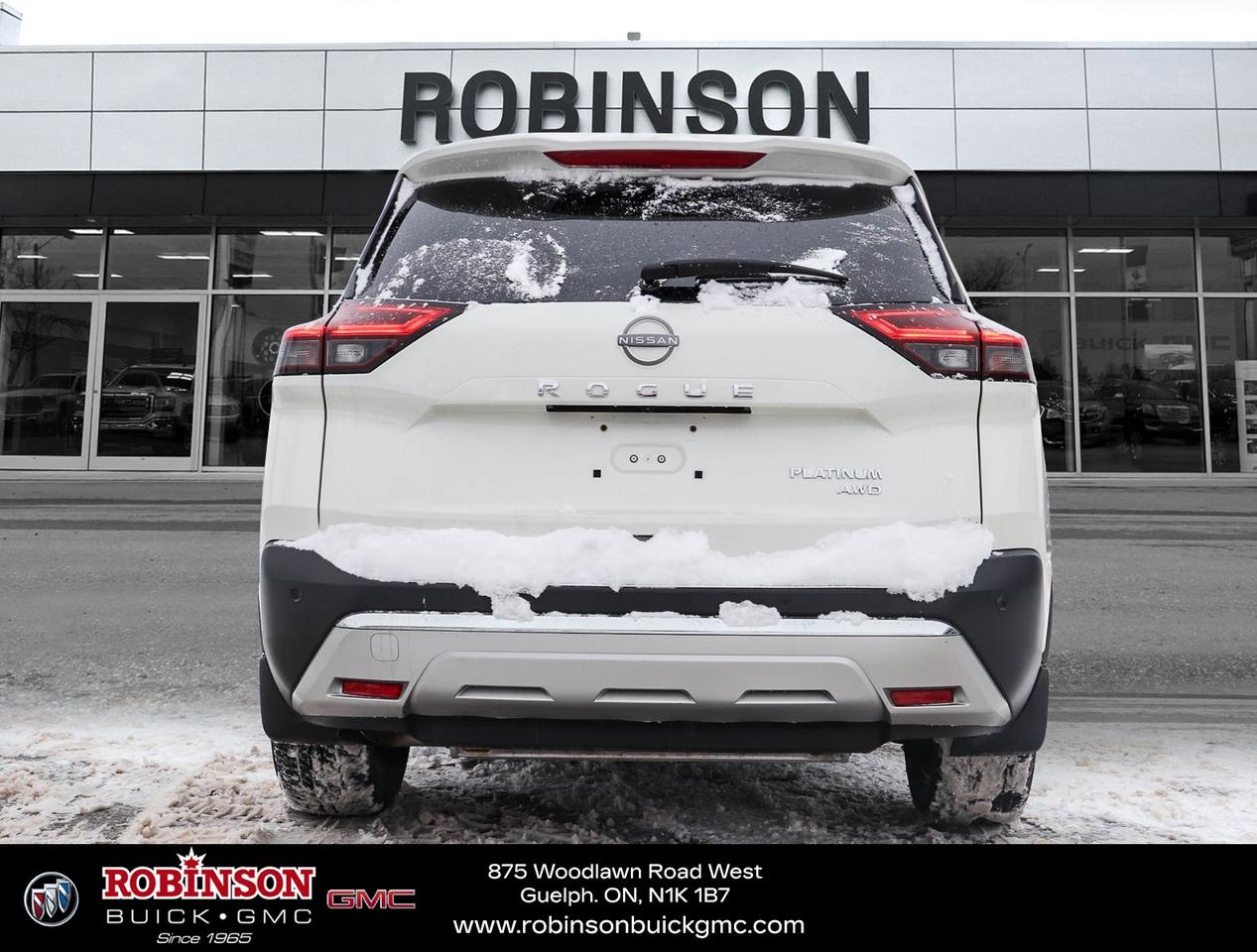 2023 Nissan Rogue Platinum Photo3