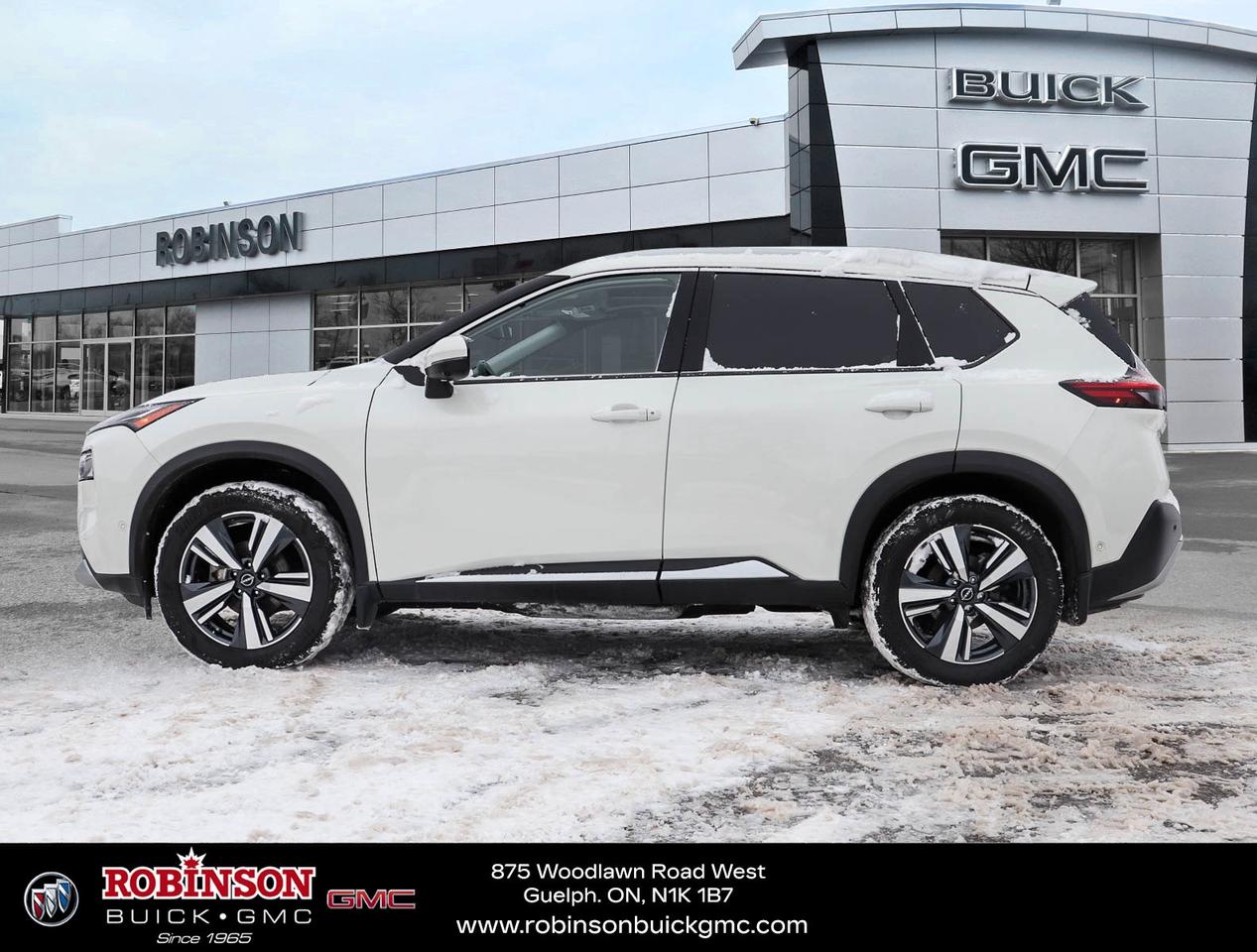 2023 Nissan Rogue Platinum Photo4