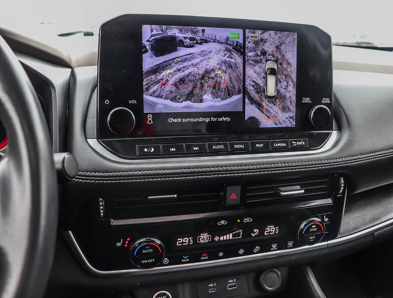 2023 Nissan Rogue Platinum Photo