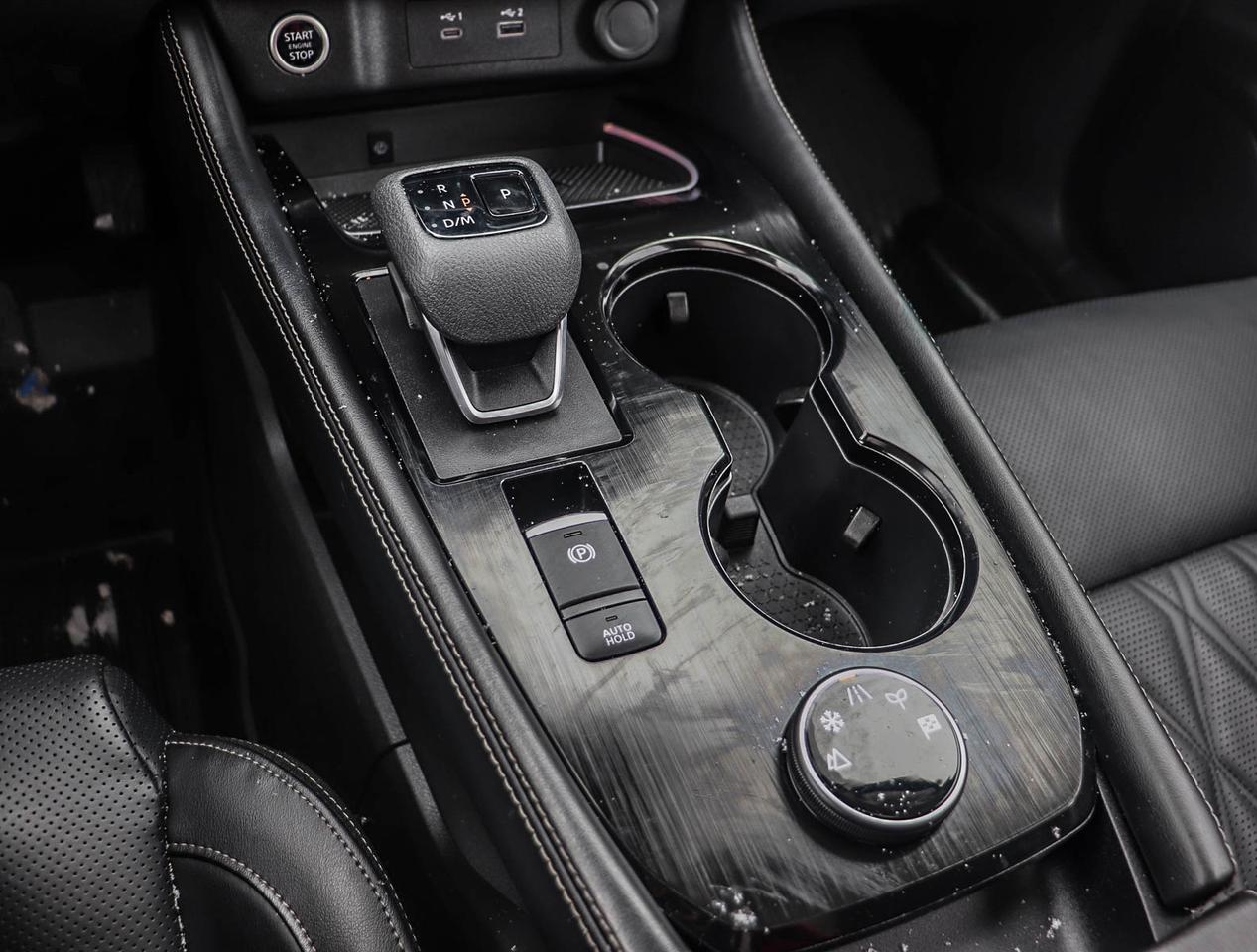 2023 Nissan Rogue Platinum Photo