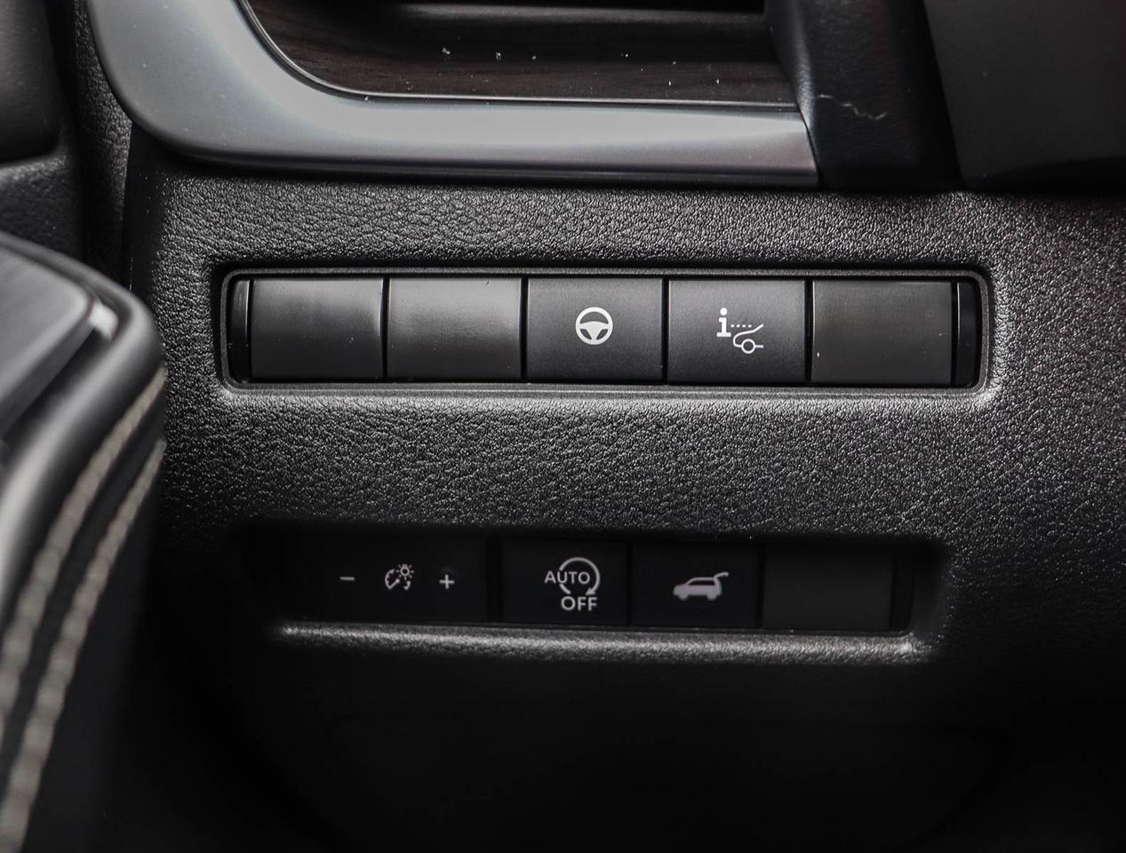 2023 Nissan Rogue Platinum Photo