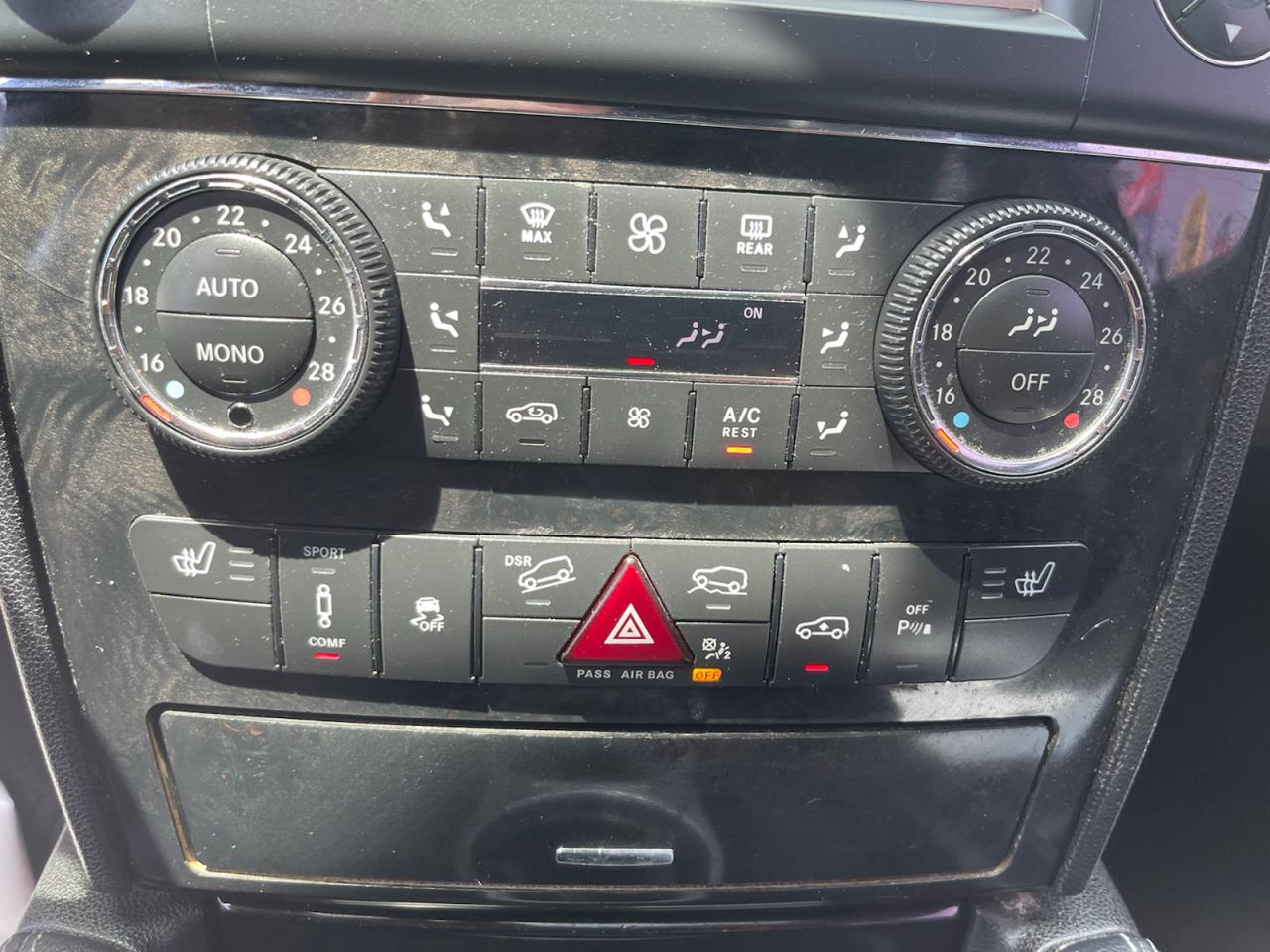 2012 Mercedes-Benz GL350 GL350 BlueTEC Photo