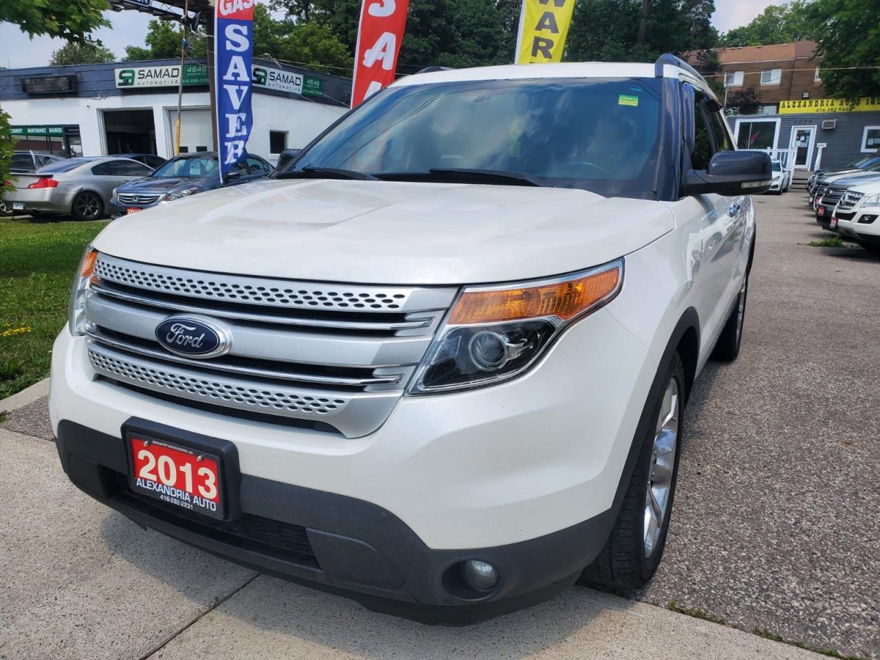 2013 Ford Explorer XLT 4WD Photo0