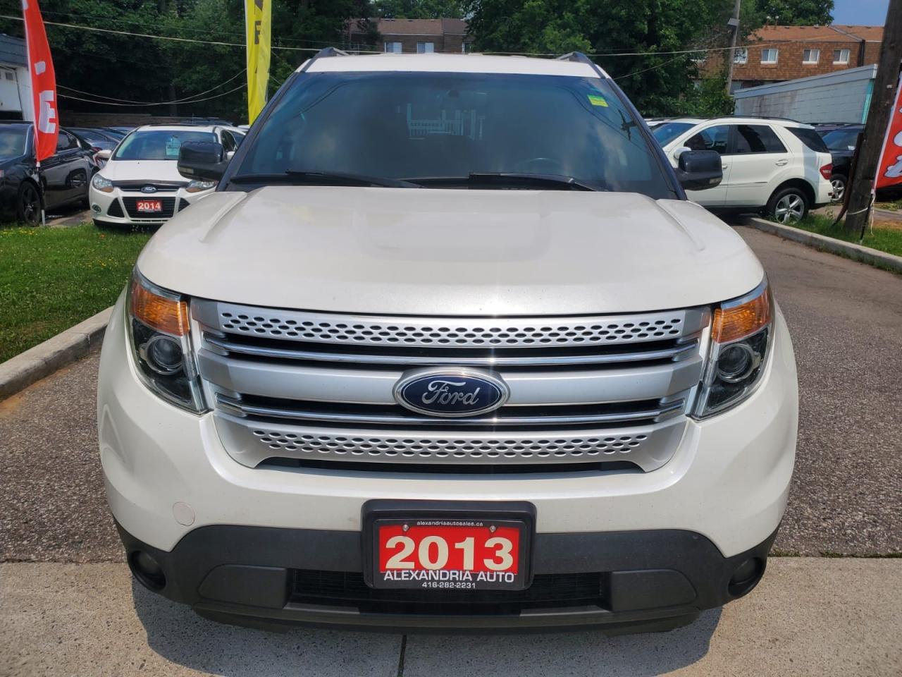 2013 Ford Explorer XLT 4WD Photo