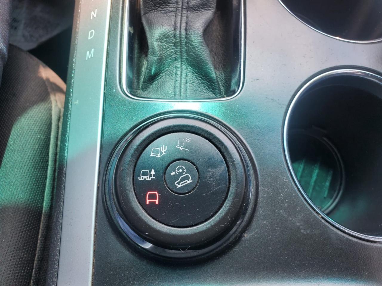 2013 Ford Explorer XLT 4WD Photo