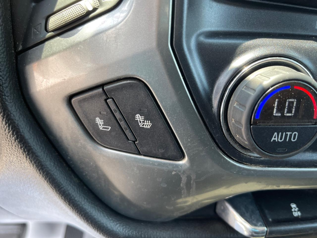 2014 Chevrolet Silverado 1500 1LT Crew Cab 4WD Photo