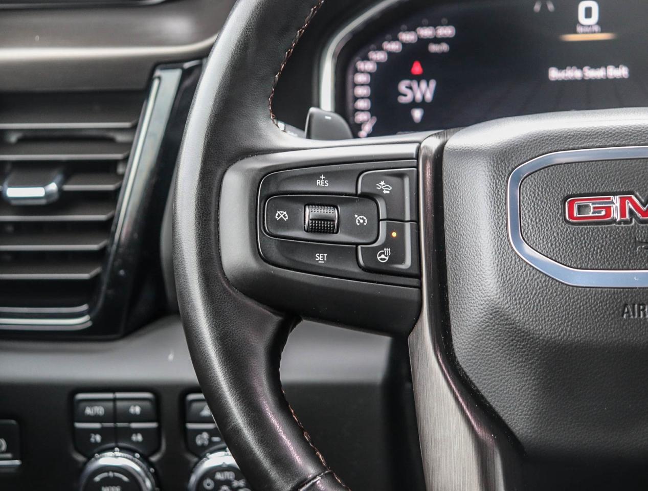 2025 GMC Sierra 1500 AT4 Photo