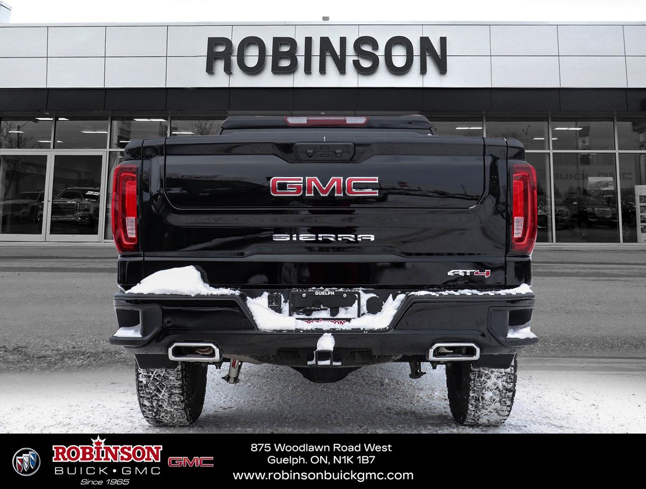 2025 GMC Sierra 1500 AT4 Photo3