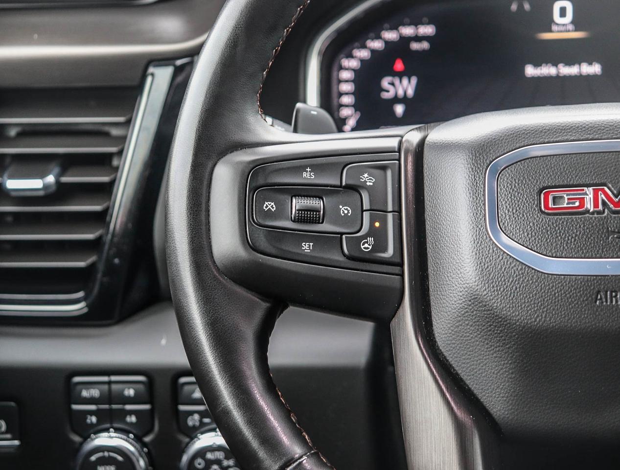 2025 GMC Sierra 1500 AT4 Photo