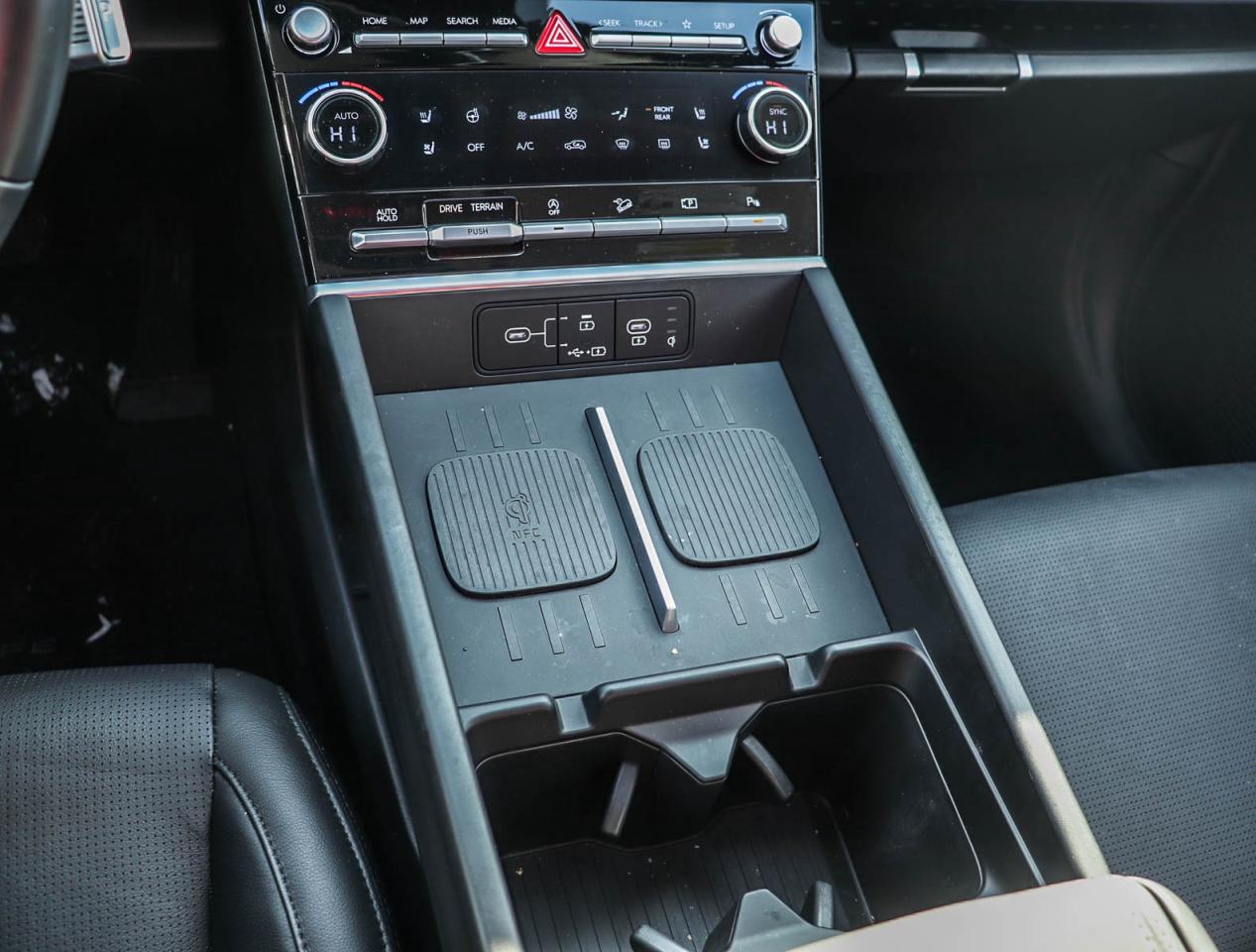 2024 Hyundai Santa Fe Luxury Photo