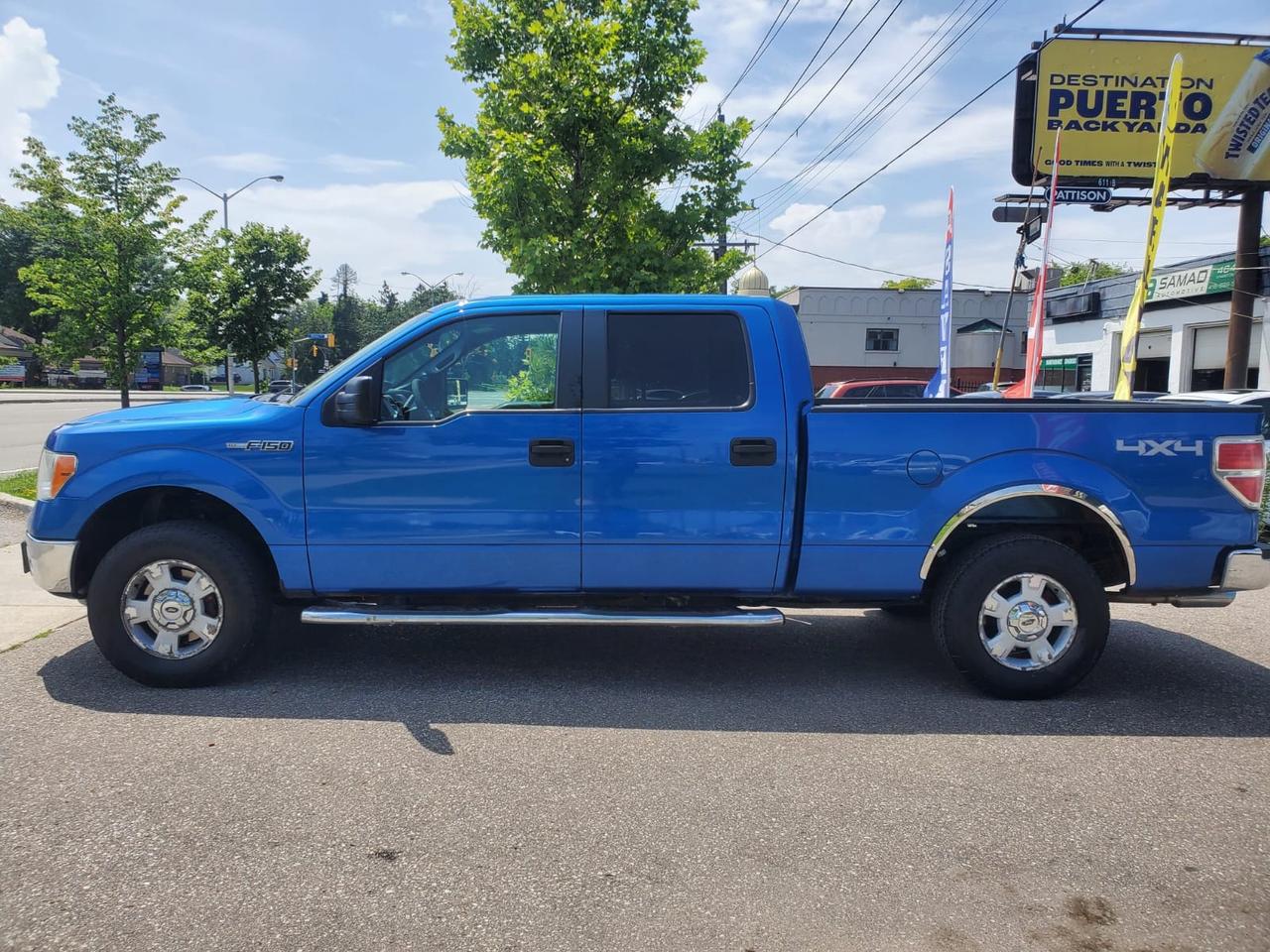 2013 Ford F-150 XLT SuperCrew 5.5-ft. Bed 4WD Photo2