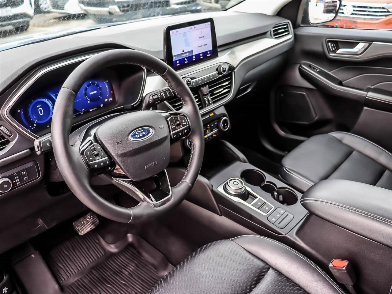 2022 Ford Escape Titanium Photo