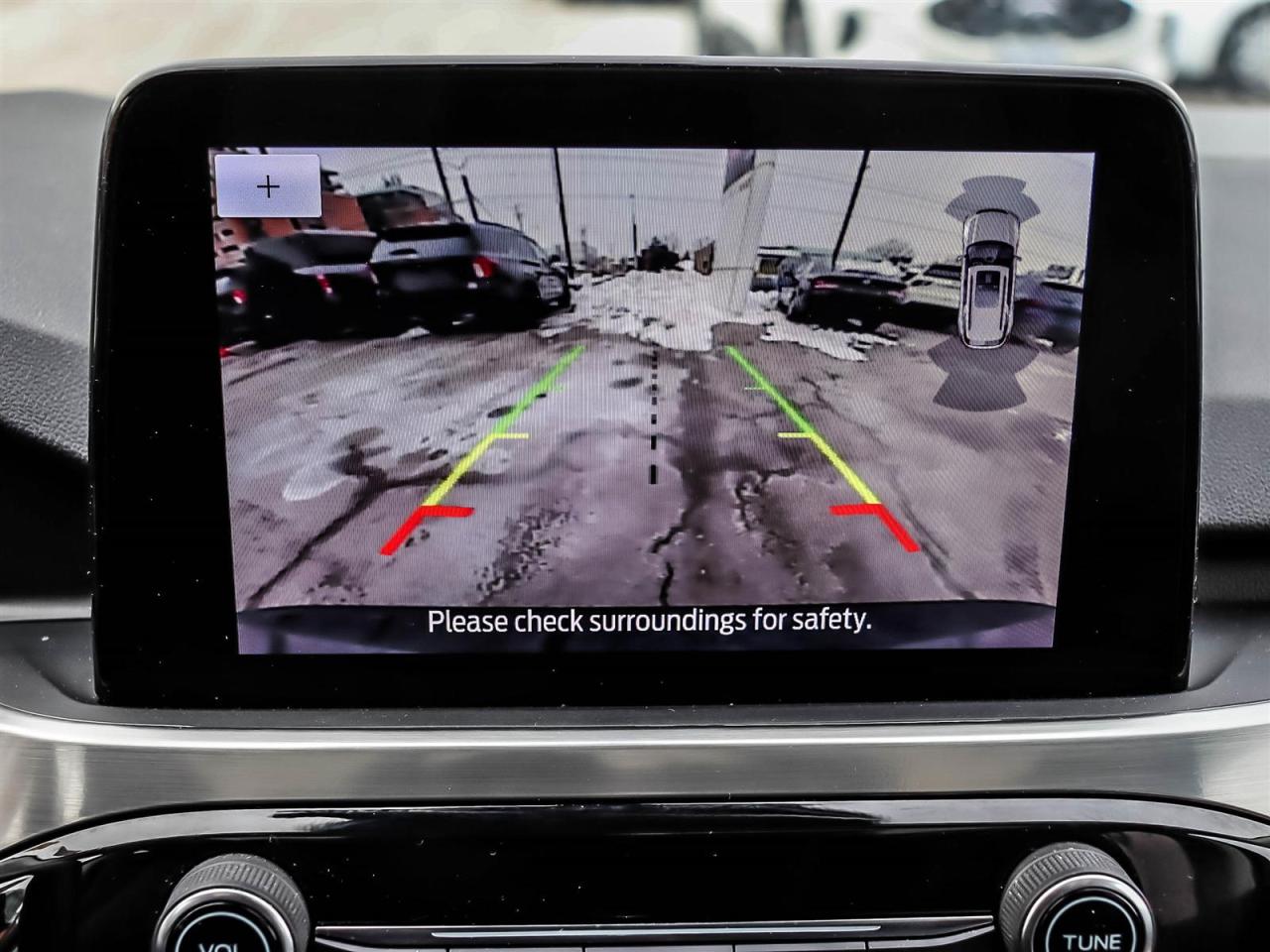 2022 Ford Escape Titanium Photo