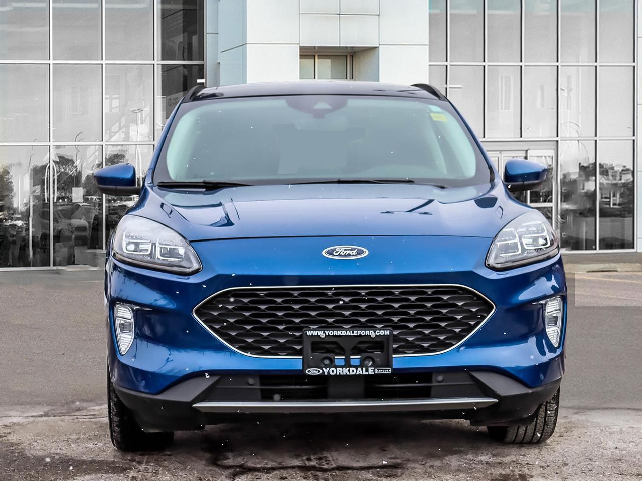 2022 Ford Escape Titanium Photo