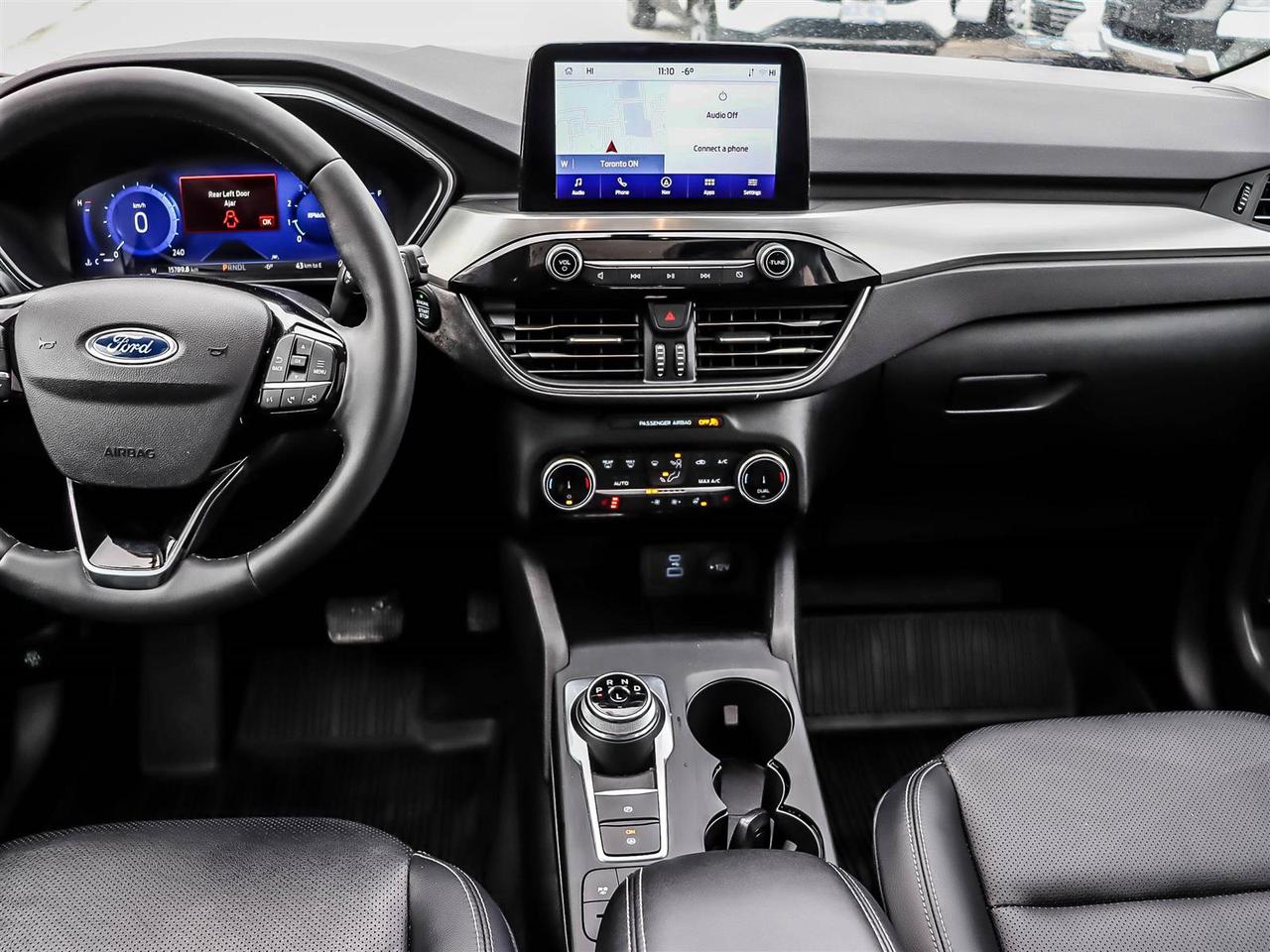 2022 Ford Escape Titanium Photo