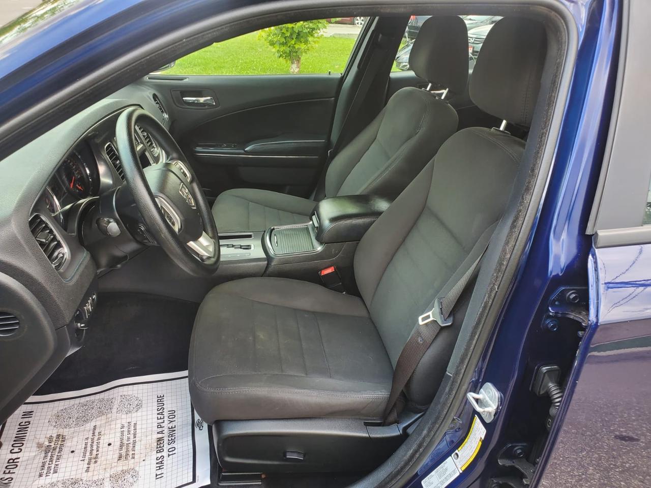 2014 Dodge Charger SXT Photo