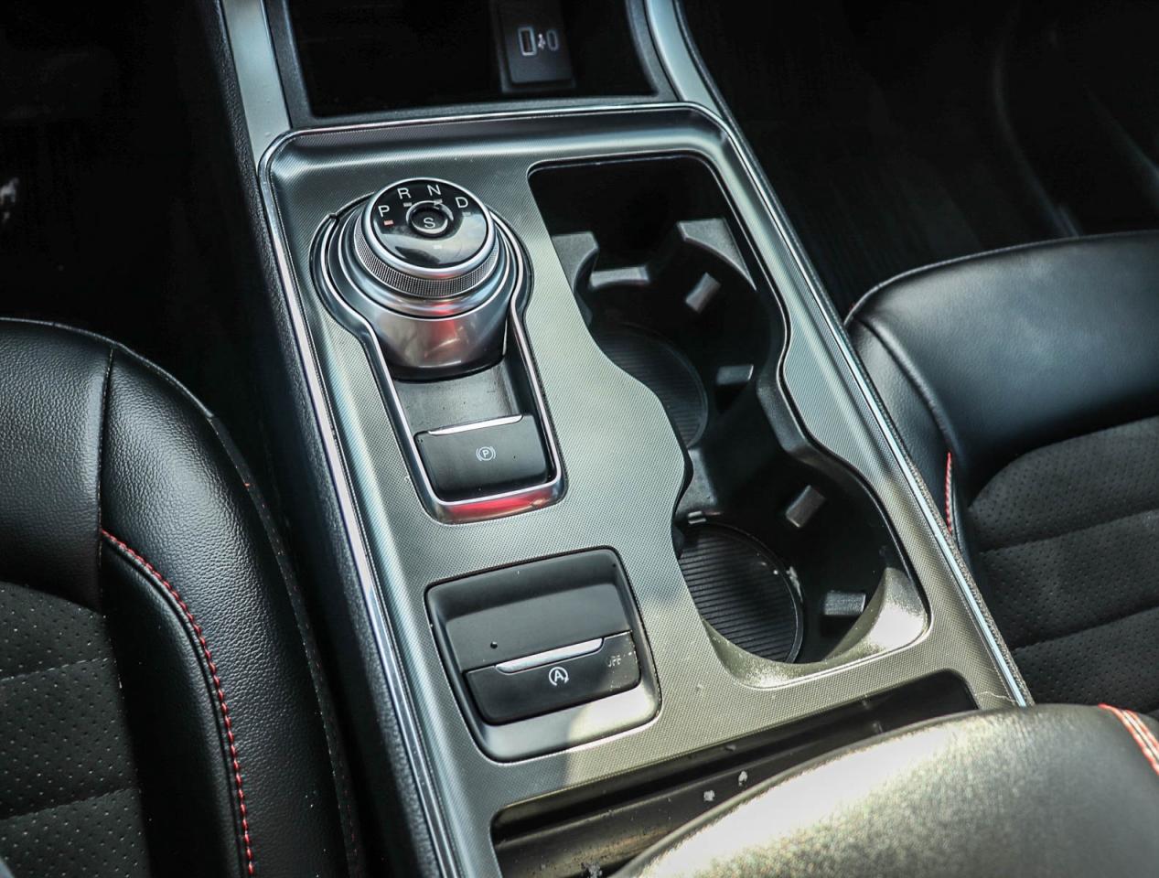 2023 Ford Edge SEL Photo