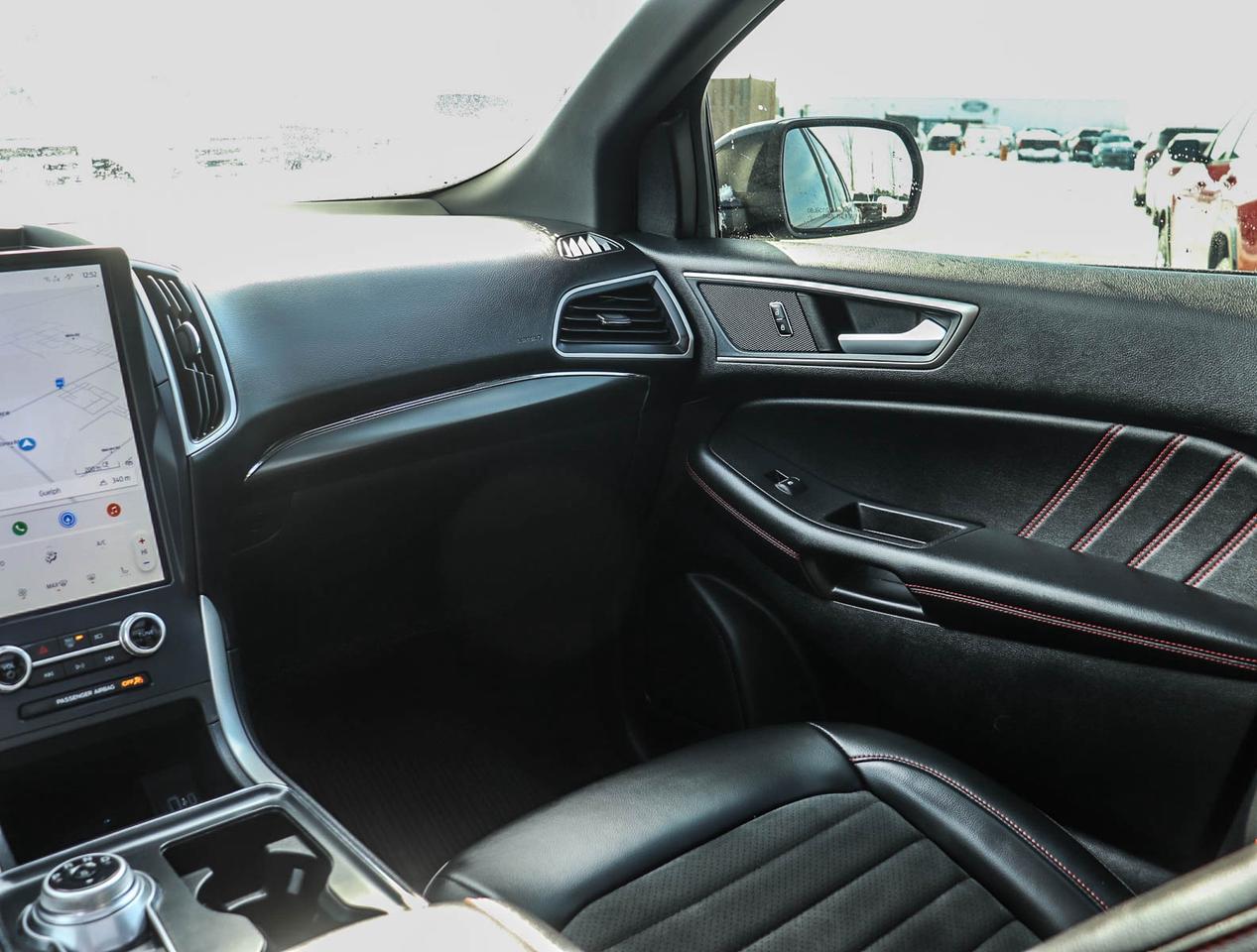 2023 Ford Edge SEL Photo