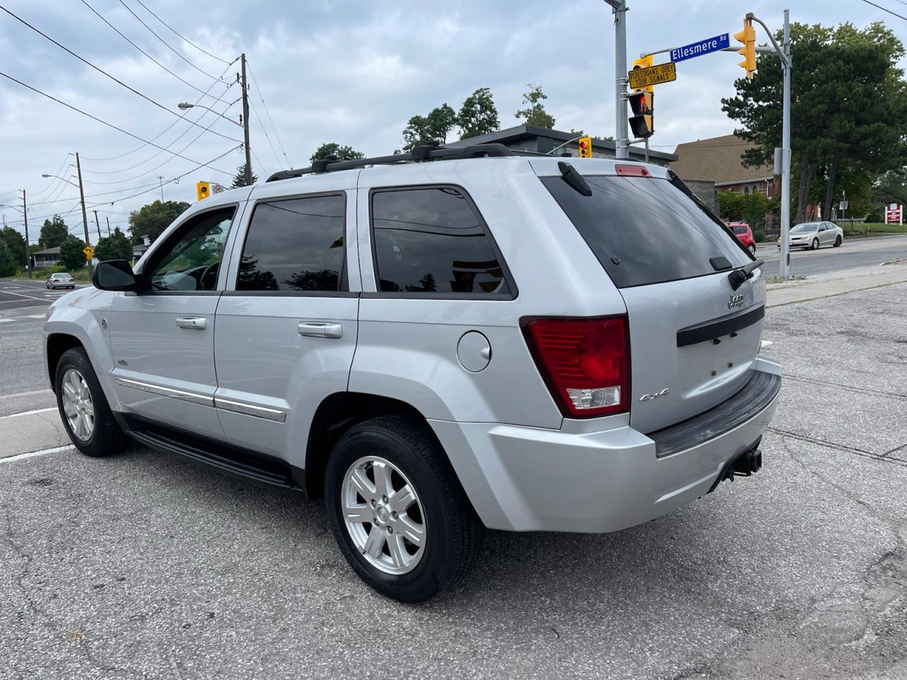 2008 Jeep Grand Cherokee LAREDO 4WD Photo