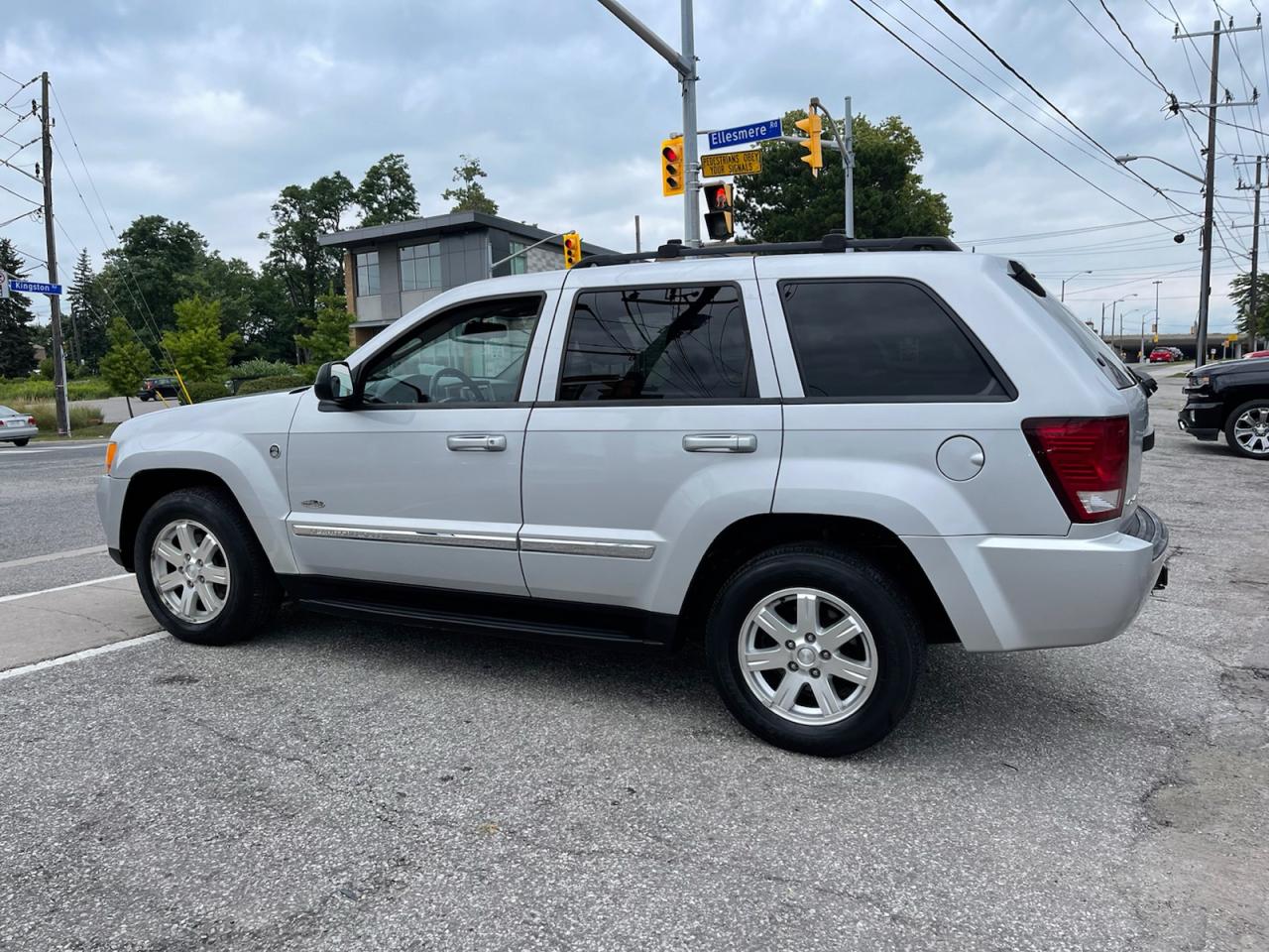 2008 Jeep Grand Cherokee LAREDO 4WD Photo3