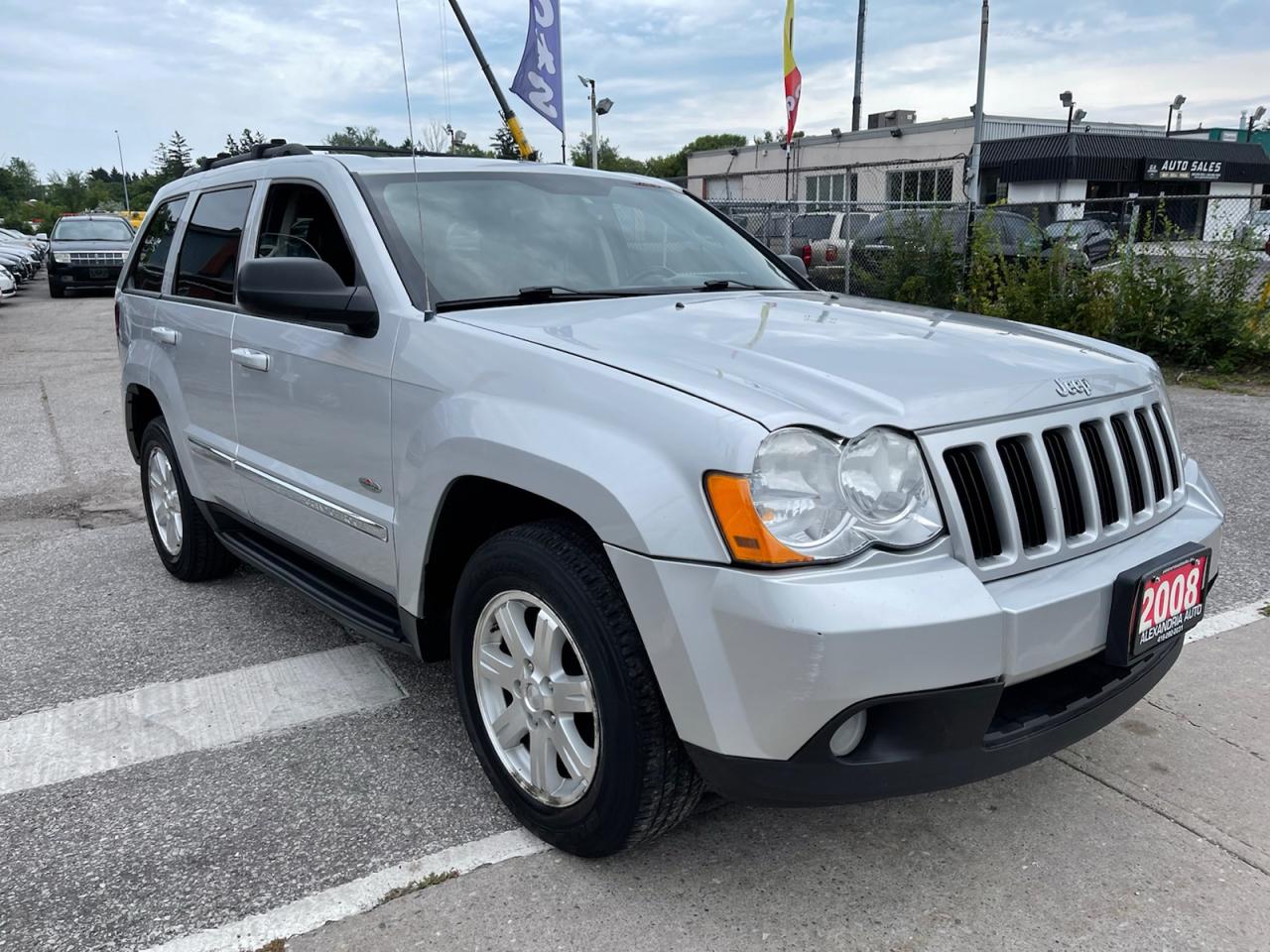 2008 Jeep Grand Cherokee LAREDO 4WD Photo