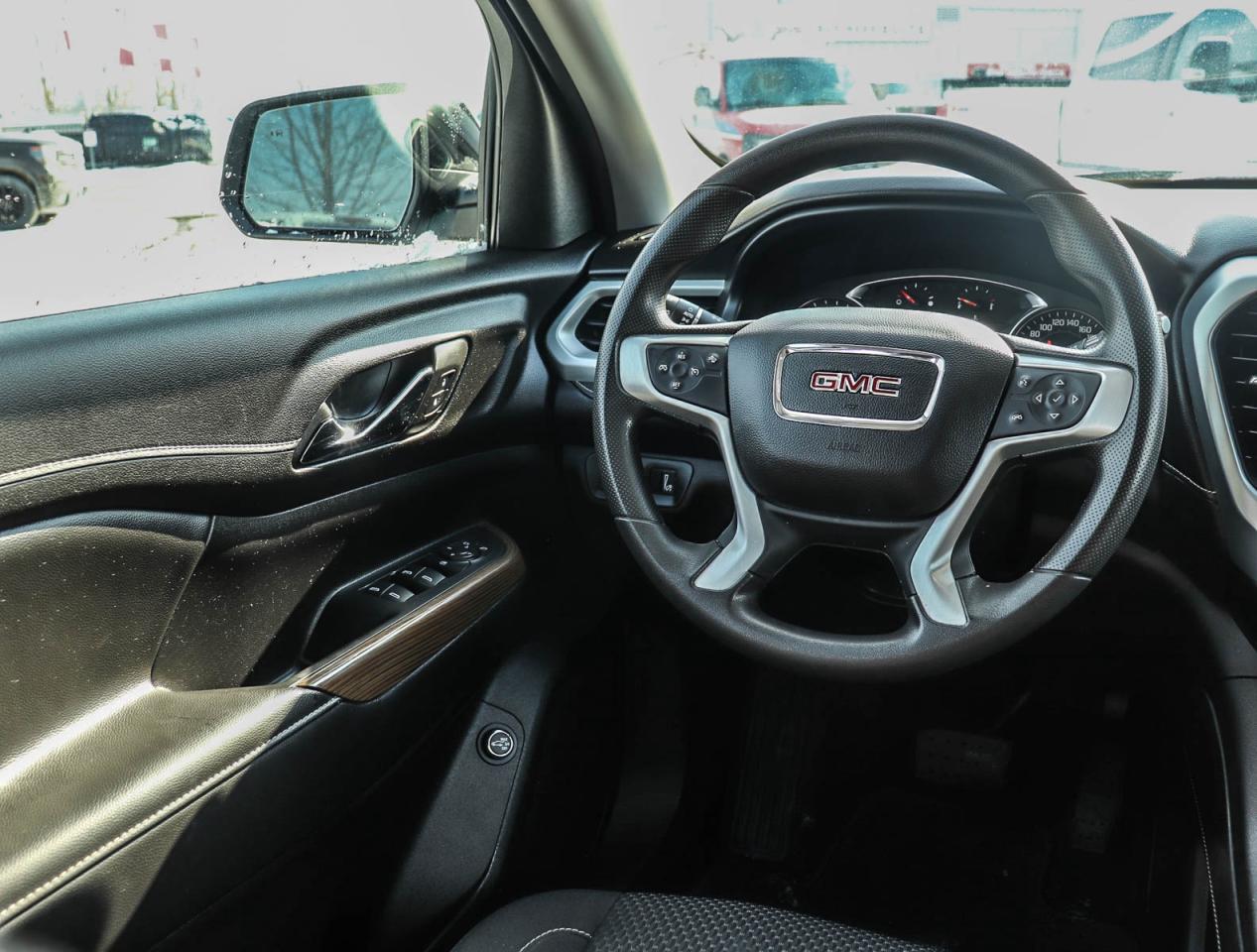 2023 GMC Acadia SLE Photo