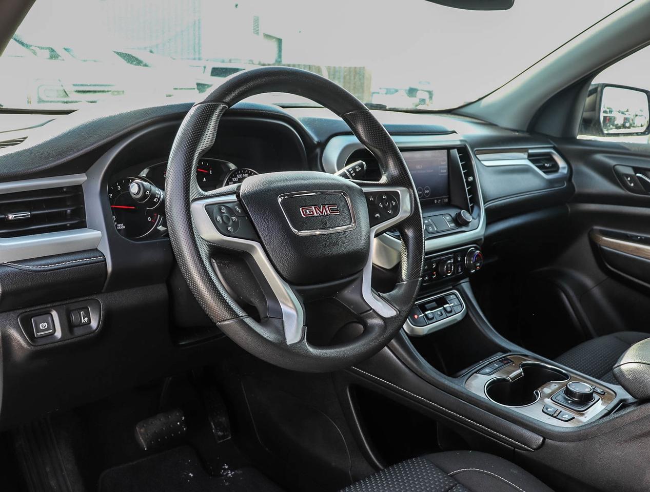 2023 GMC Acadia SLE Photo