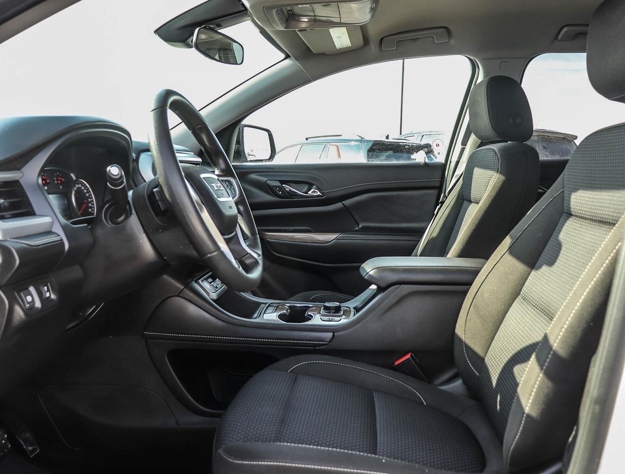 2023 GMC Acadia SLE Photo