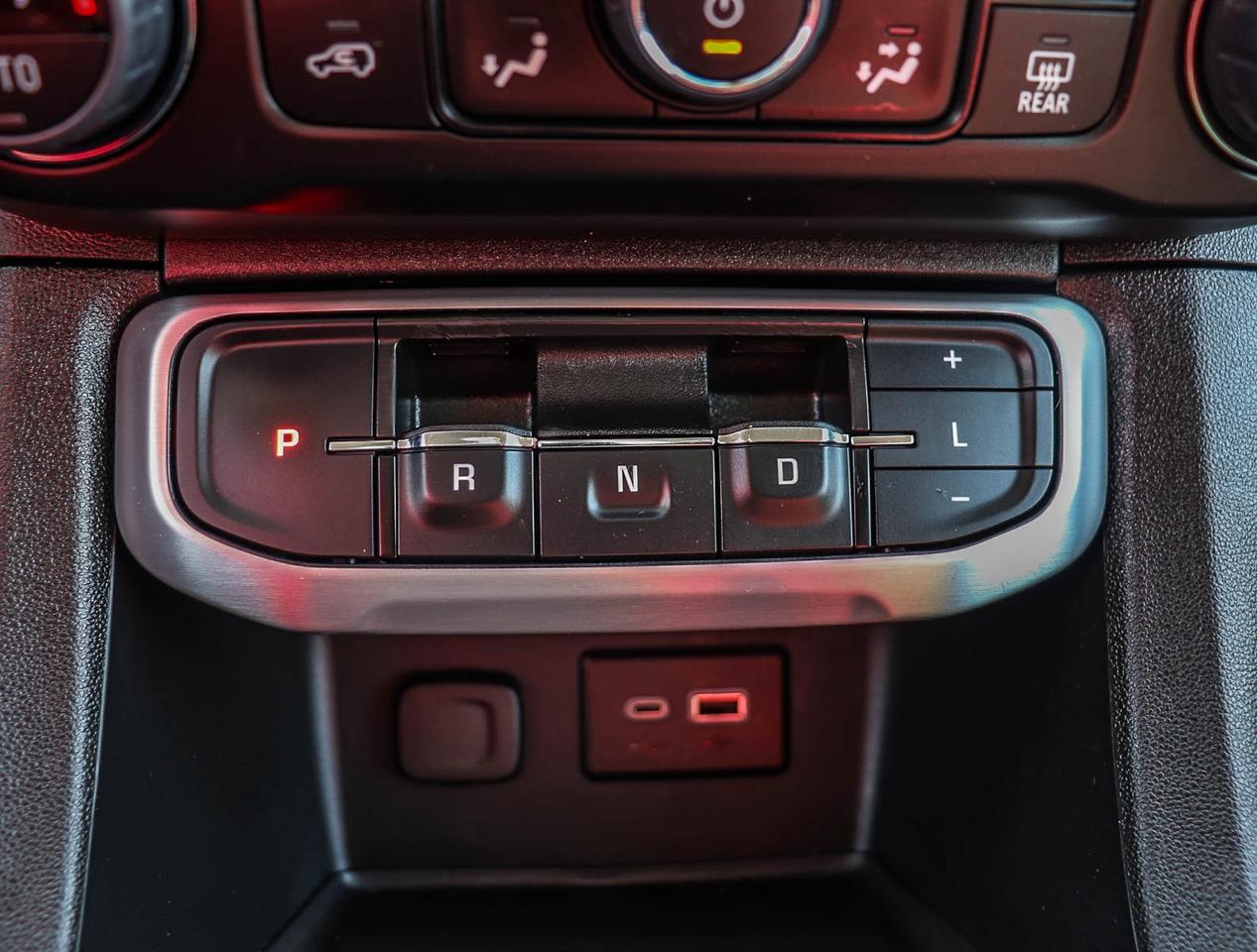 2023 GMC Acadia SLE Photo