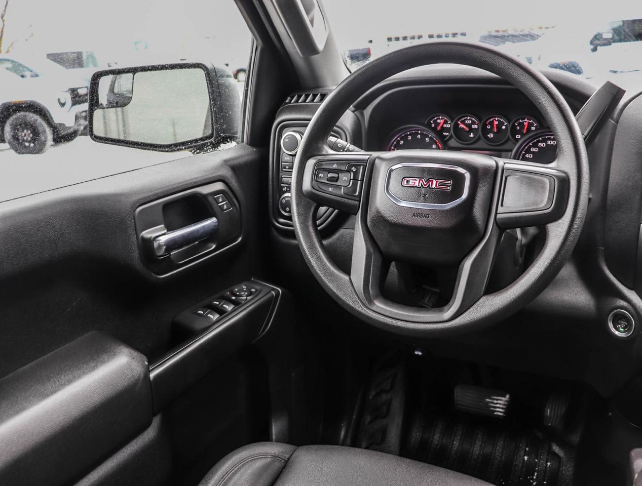 2023 GMC Sierra 1500 PRO Photo