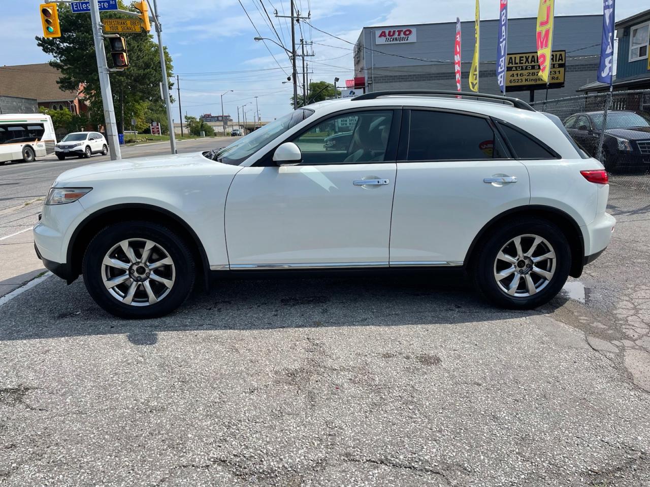 2007 Infiniti FX35 FX35 AWD Photo2